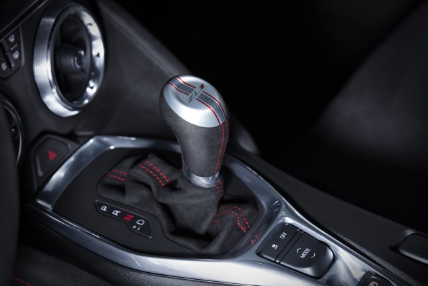 Szupersportkocsikat kóstolgat 2 2017 Chevrolet Camaro ZL1