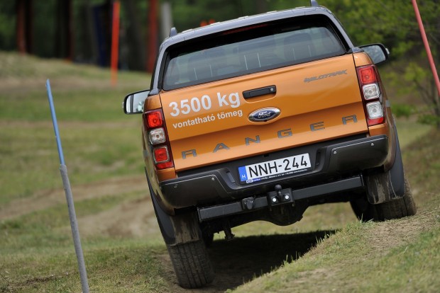 Hazai dagonyában mutatta meg, mit tud az új Ford Ranger 11 speedlight_ford_ranger_day_40