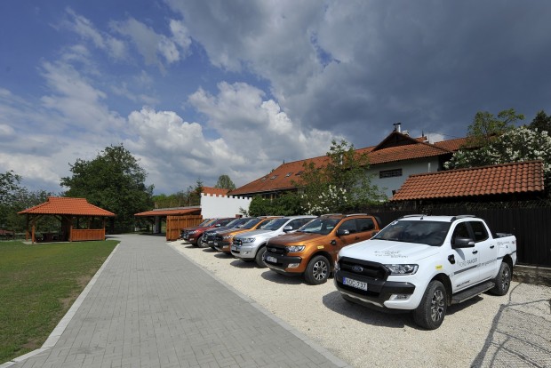 Hazai dagonyában mutatta meg, mit tud az új Ford Ranger 15 speedlight_ford_ranger_day_76