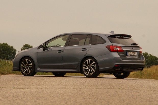 Micsoda? Levorg? Hát az meg mi? Valami cetféle? 6 A tengelytáv 2650 mm. Opel Astra K: 2662 mm