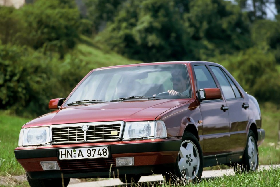 Top 10: Bestiális génekkel beoltott, békésnek tűnő típusok 8 http://www.autogaleria.hu -