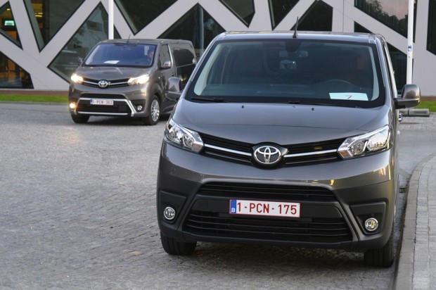 Szerethető különc a Toyotától 1 megjelenes