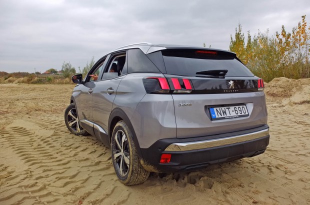 A nép SUV-ra vágyott, a Peugeot SUV-t gyártott 1 03
