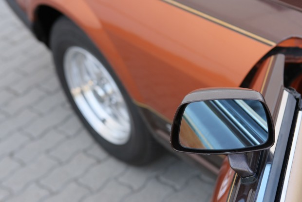 Japán sportkocsit Amerikából? – Datsun 280 ZX 3 Színezett külső visszapillantó és a gyönyörű alufelni