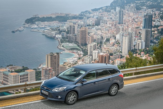 Melyik motor megbízható valójában? 3 Miután a C-Max, az S-Max valamint a kis Fiesta is nagyon jó eredménnyel zárta a tartóssági tesztet, nem lepődtünk meg a Focus kombi megbízhatóságán. Ennyire jól csak a hibrid Auris szerepelt, a Toyota bezzeggyereke