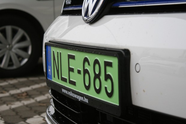 Hogy vegyek olcsóbban elektromos autót? 3 Nagyon későn lépet t a kormány, de végre történik valami a füstmentes és csendes autózás terjesztéséért