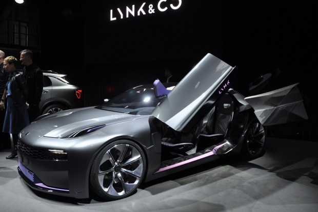 Magyar alkatrésszel támad az új kínai világmárka! 2 lynk-co-concept-car-002