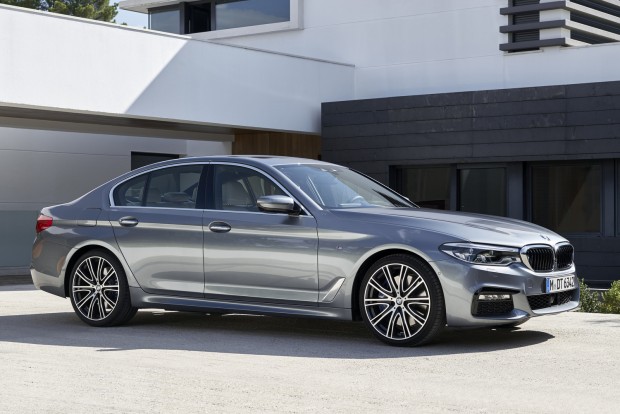 BMW 5 világpremier: amit nem tud, azt autónak nem is kell tudnia 10 P90237213-highRes