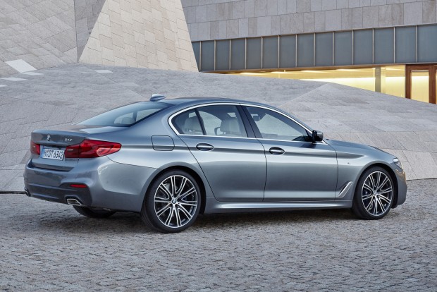 BMW 5 világpremier: amit nem tud, azt autónak nem is kell tudnia 6 P90237215-highRes