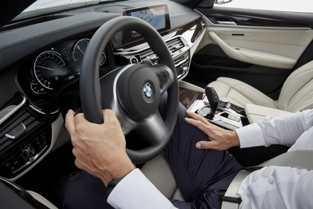 BMW 5 világpremier: amit nem tud, azt autónak nem is kell tudnia 11 P90237264-highRes
