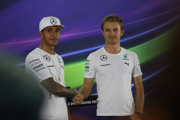 F1: Miért nem rázott kezet Hamilton és Rosberg? 1 2014-ben megvolt a kézfogás