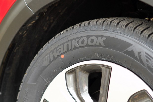Vadiúj hibrid szabadidő-autó Koreából: Kia Niro 3 A 18 colos kerékkel megugrik a fogyasztás is