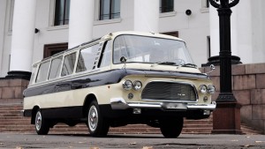 Volt idő, amikor az oroszok limuzinból fejlesztettek buszt