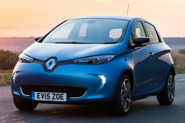 Ezek az év legjobb új autói 9 Villanyautó: az olcsó Renault Zoétól a futurisztikus BMW i3-on át az agyonhype-olt Tesla Model S-ig húzódott a paletta, és a legkisebb bizony elverte drága ellenfeleit.