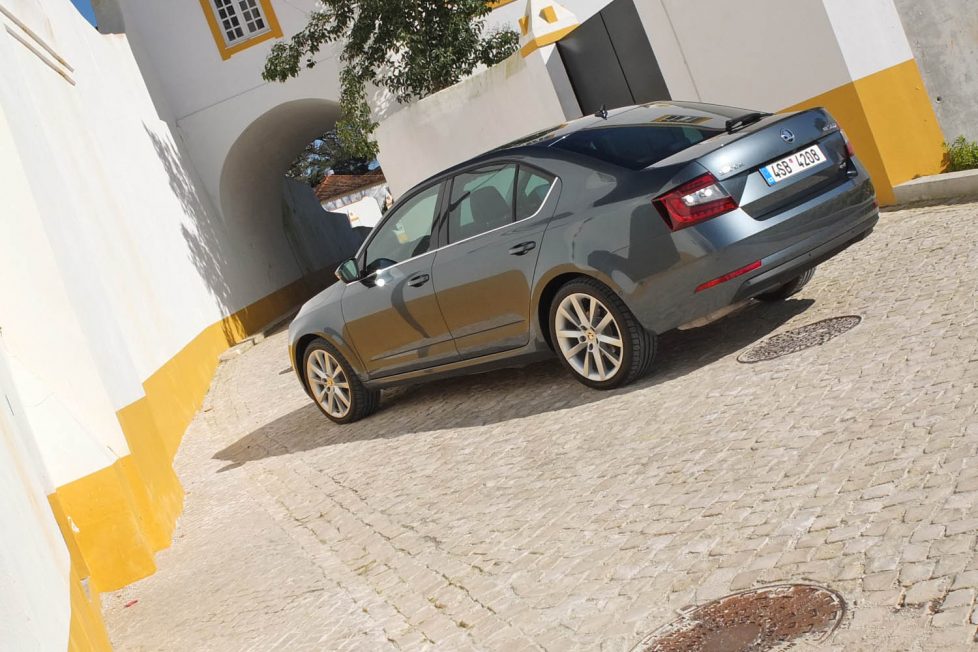Élőben barátságosabb a törtszemű Skoda Octavia 3 04