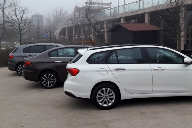Megjött a Fiat családi kombija 1 Együtt a három változat, a kombi a leghosszabb