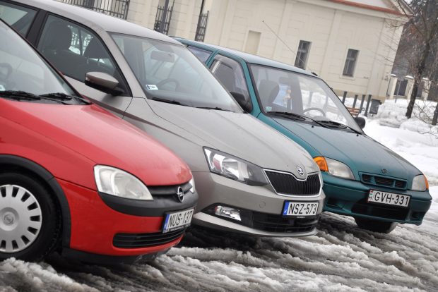 Melyik autó fogyaszt a legkevesebbet? 1 Nem az elérhető minimális fogyasztás érdekelt bennünket, hanem a reális közúti érték. Az M3 emelkedőin is tartottuk a 130-at