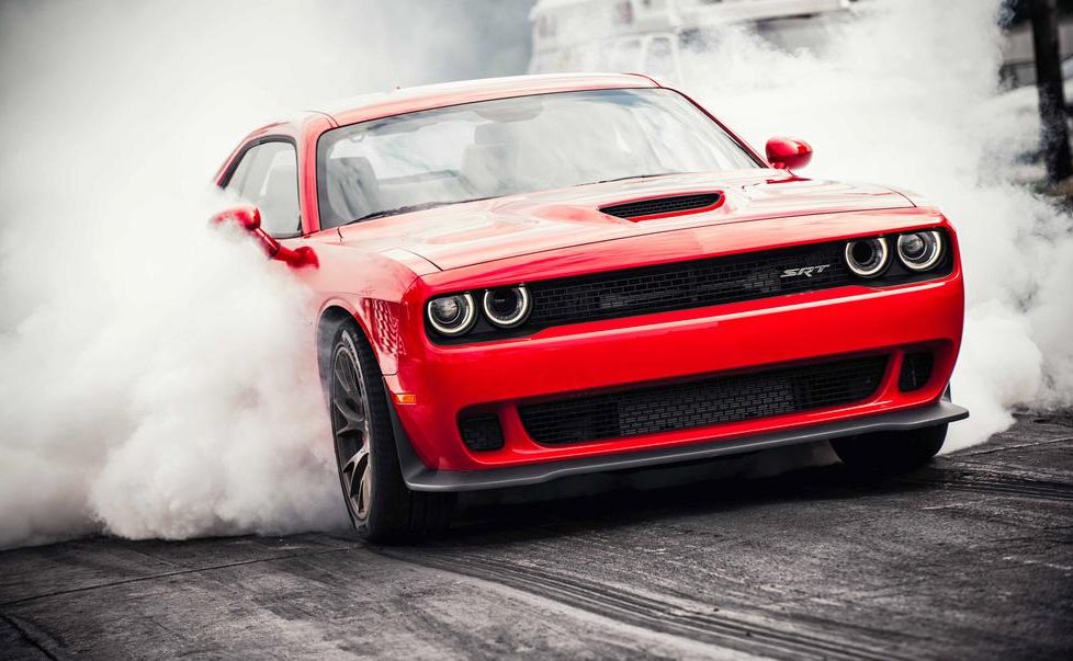 Top 10 – Legendás autók dupla kerek lámpákkal 6 Dodge Challenger Hellcat