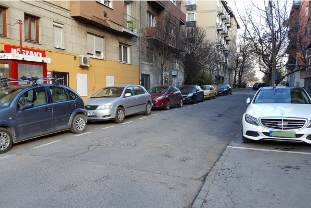 750 ezres bírsággal sokkoltak egy autóst 3 6