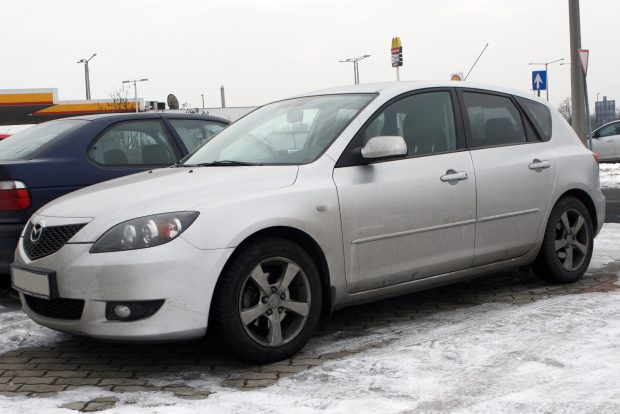 Mazda3: egy használt autó, amivel nehéz mellényúlni 2 Ez egy modellfrissítés előtti autó, 2006-ig futott ez a lökhárítófajta