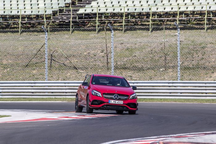 Mit ne csinálj egy kompakt Mercedesszel 7 3,5