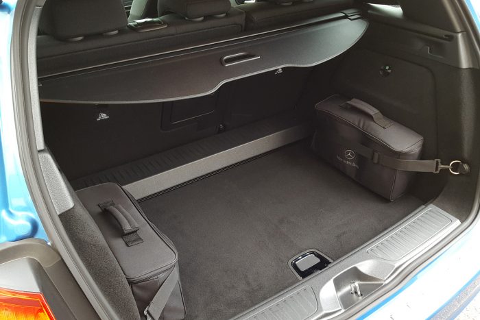 Mit ne csinálj egy kompakt Mercedesszel 10 3,7