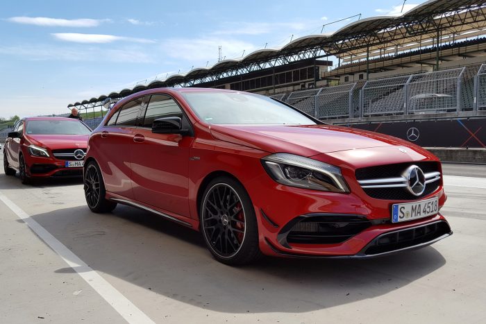 Mit ne csinálj egy kompakt Mercedesszel 3 4,3