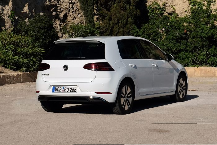 Volkswagen Golfok, a legerősebbtől a legtisztábbig 3 Teljesen autószerű az elektromos Golf, csak sokkal csendesebb