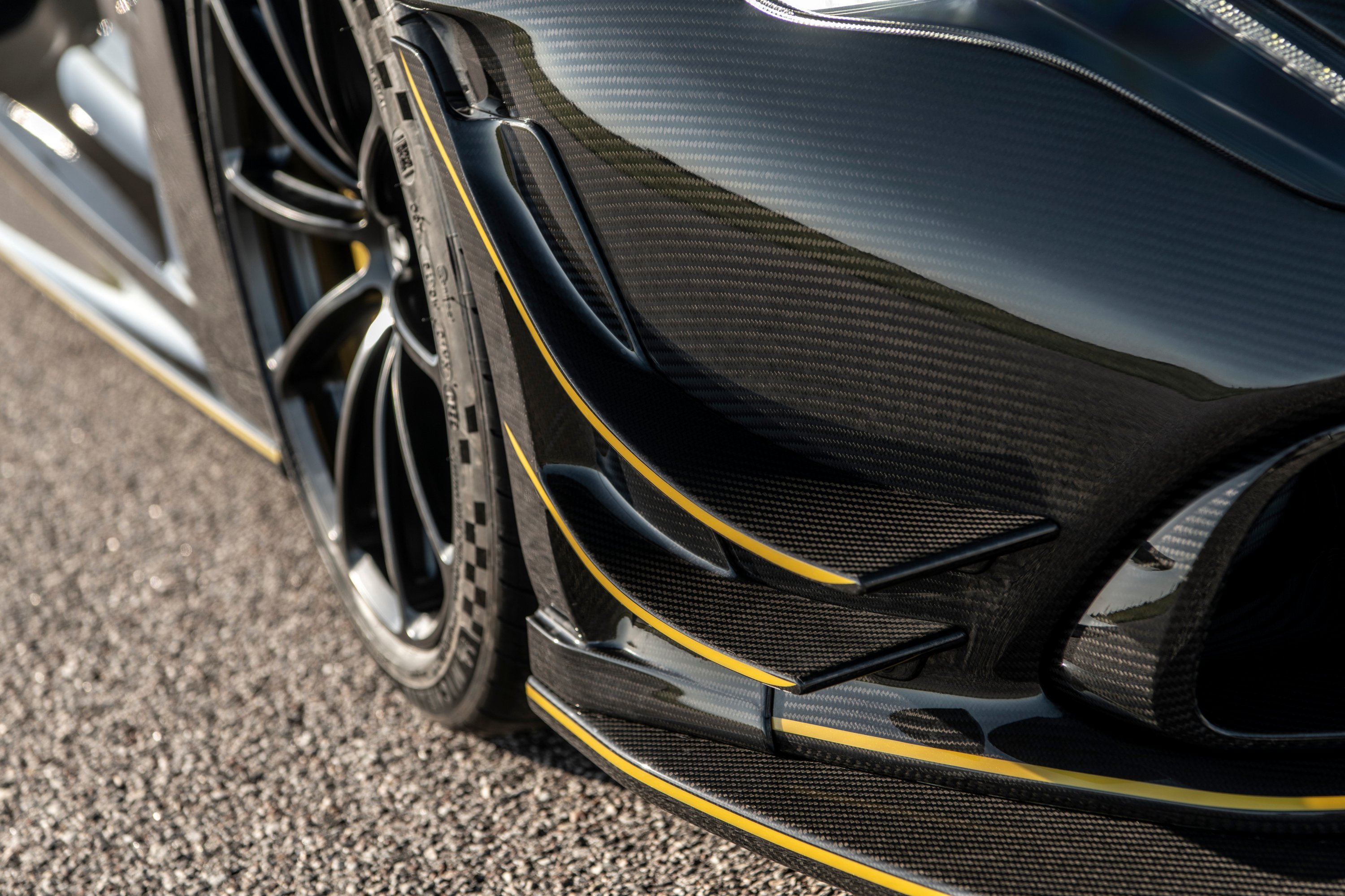 Hennessey Venom F Revolution Roadster Vezess