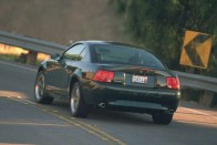 A Ford a 2000-es Los Angeles-i Auto Show-n a Mustang Bullitt prototípusát, amely gyártásba is került