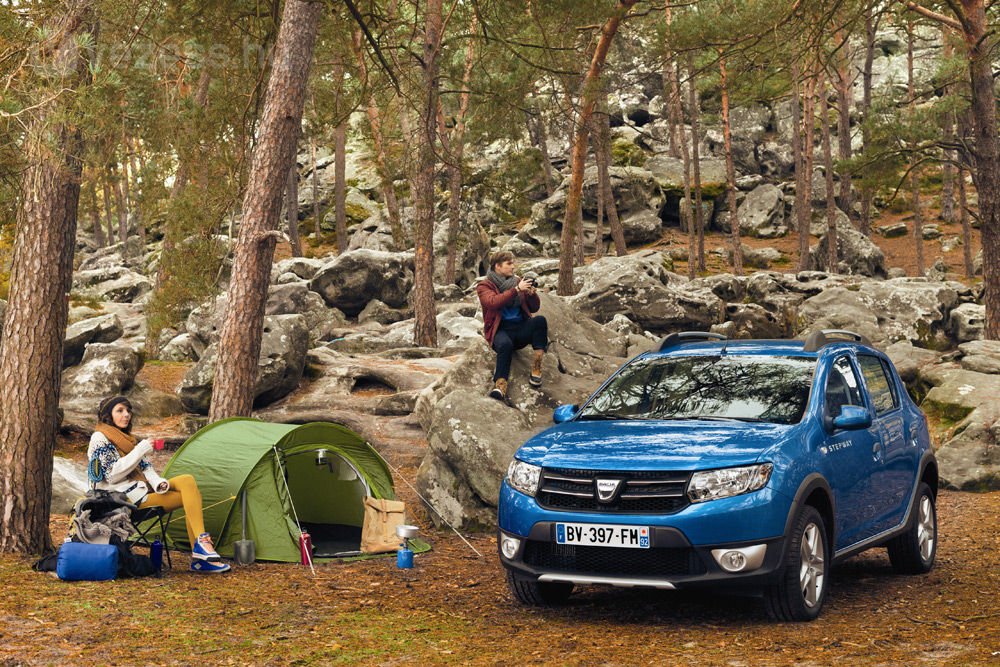 Júliusban vagy augusztusban a Dacia a Logan kombit a Sandero kombijával váltja le