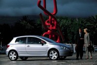 Bemutatták a Peugeot 307-et 6