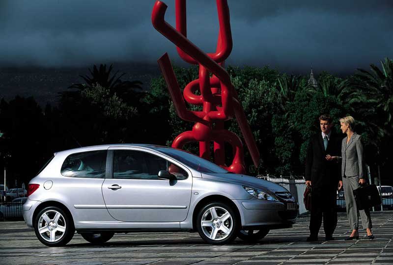 Bemutatták a Peugeot 307-et 4