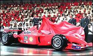 Bemutatták a Ferrari új Forma-1-es versenyautóját