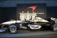 Leleplezték a 2001-es McLaren Mercedes-t