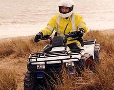 Homokfutóval erősít az angol rendőrség