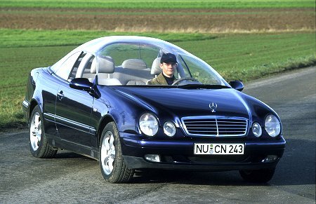 Műanyag kupolatetős Mercedes CLK