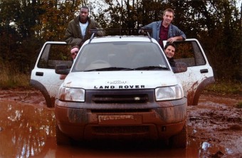 Terepeztek a Land Rover alkalmazottak