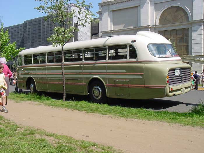 A legnagyobb jármű a szépen restaurált Ikarus 55-ös busz volt