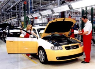 Megkezdődött Győrben az Audi A3 gyártása 