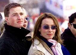 Ralf Schumacher megtartja menyasszonya aktképeit