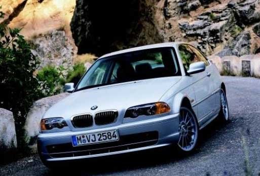 Szeptemberben jön az átdolgozott BMW 3-as sorozat
