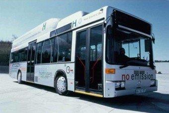 Elkelt az első üzemanyagcellás busz