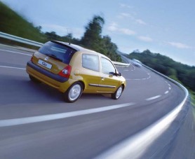 Tovább csökkenő európai autóeladások