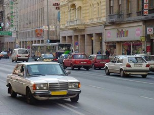 Javulhat a taxisok biztonsága