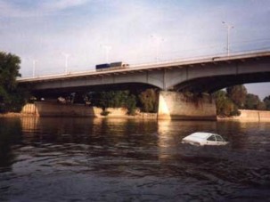 Dunában landolt egy Skoda