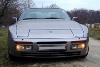 A Porsche 944 turbo S motorja 250 lóerőt teljesít