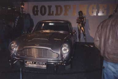 James Bond 1963-ban ült először Aston Martinban, méghozzá egy DB5-ösben