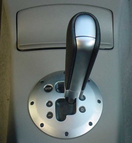 Kézzel váltva harmonikusabban mozog a Lupo, automata üzemben még alacsonyabb a fogyasztás