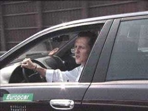 Schumacher nem talált ki a reptérre